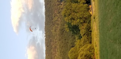 PG pilot on approach into the LZ